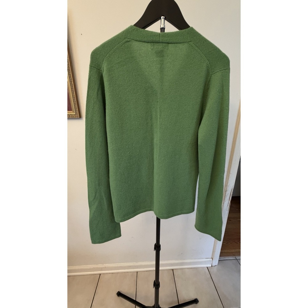 Madison Studio Size L Green 100% Cashmere Long Sleeve V-Neck Knit Soft Sweater